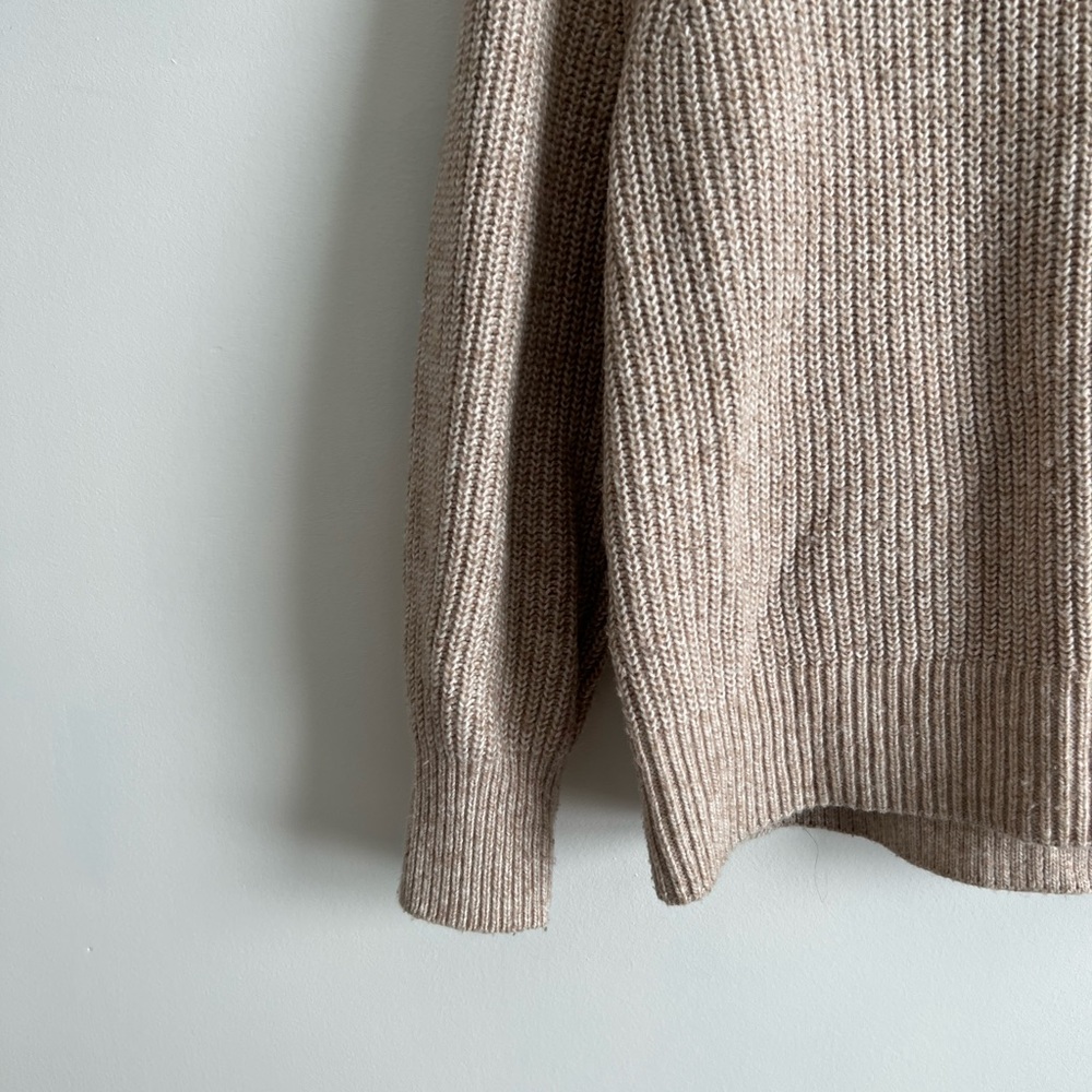LOFT Sweater - Picture 4 of 6